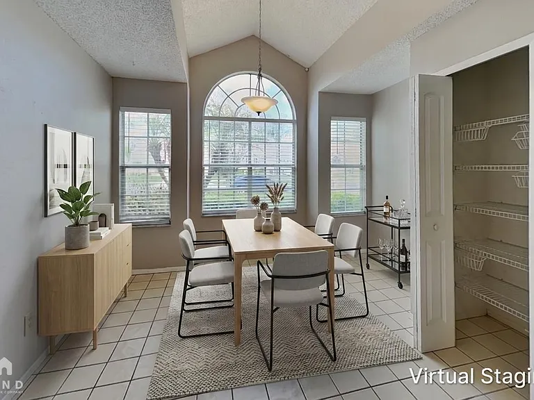 2800 Falling Tree Cir — Photo 3