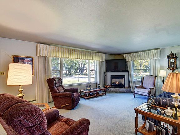5th image of 1315 Sundown Ln