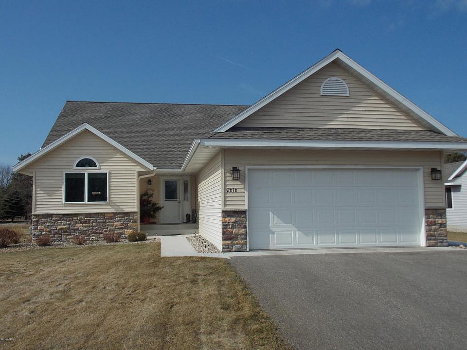 1st image of 2616 Cherry Lane Ct NE