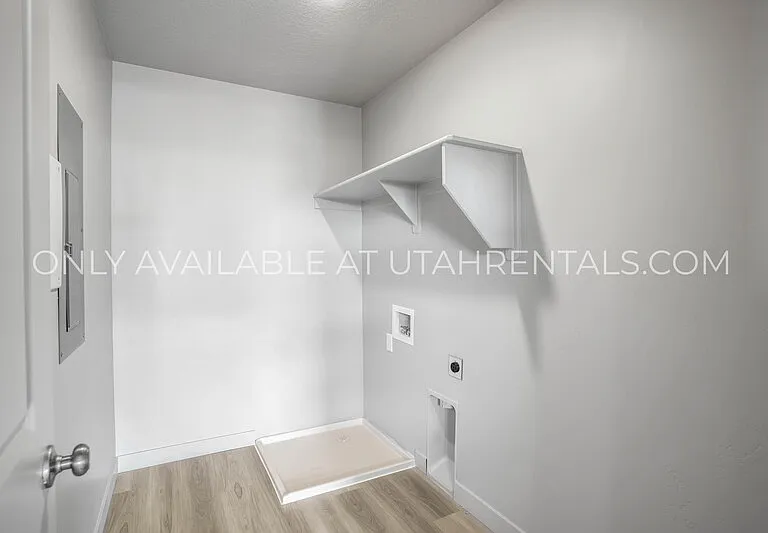 1783 N 1280 E — Photo 12
