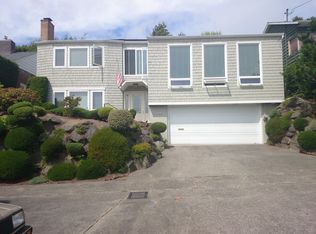 3021 37th Ave W, Seattle, WA 98199