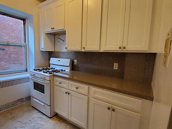 4th image of 6561 Saunders St APT 2C