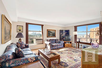 1st image of 100 La Salle St APT 17B