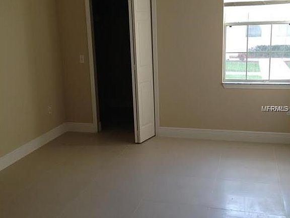 5th image of 142 Southern Pecan Cir Unit 107