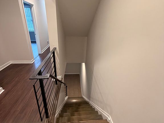 4th image of 1820 Harlan St #1