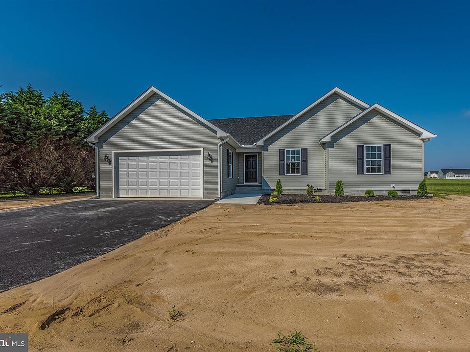 1st image of 403 Clearbrooke Blvd