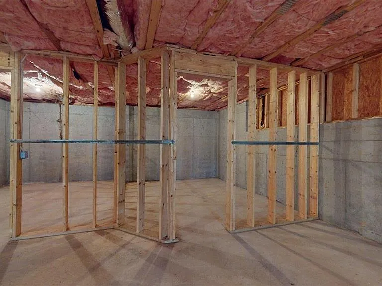 1705 Prospect Creek Dr — Photo 34