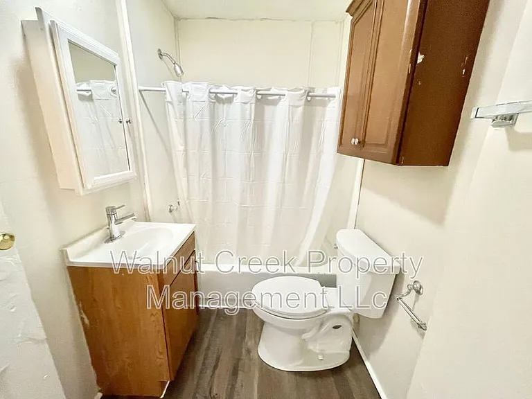 1728-1730 E 30th St #1730 — Photo 12
