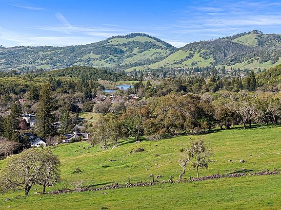 3rd image of 2866 Dusty Stone Court