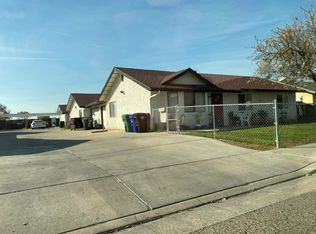 1455 Cottage Pl, Porterville, CA 93257