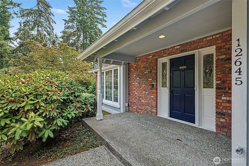 4th image of 12645 NE 68th Pl