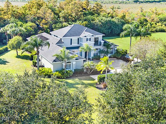 3rd image of 882 Oak Park Dr