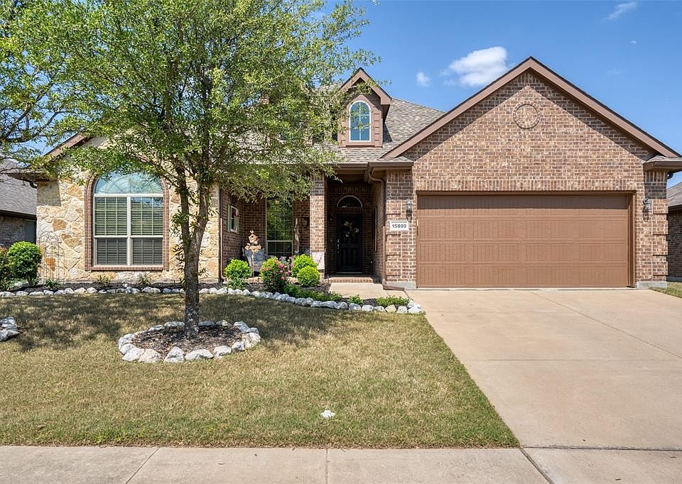 1st image of 15800 Carlton Oaks Dr