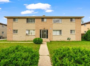 8036 W Bender Ave, Milwaukee, WI 53218