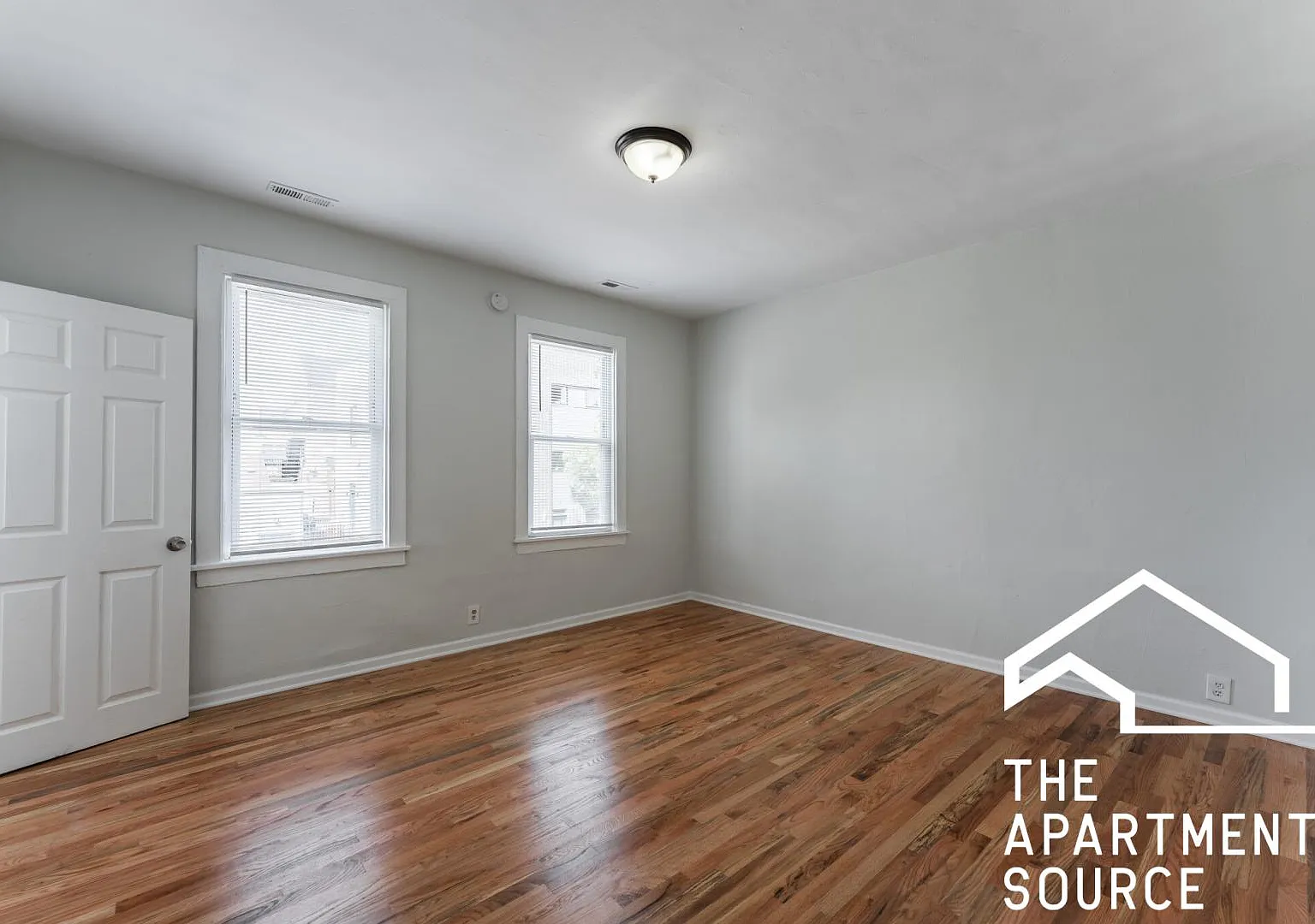 1151 West 19th Street #CH — Photo 3