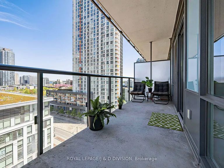 170 Fort York Blvd #1008 — Photo 19