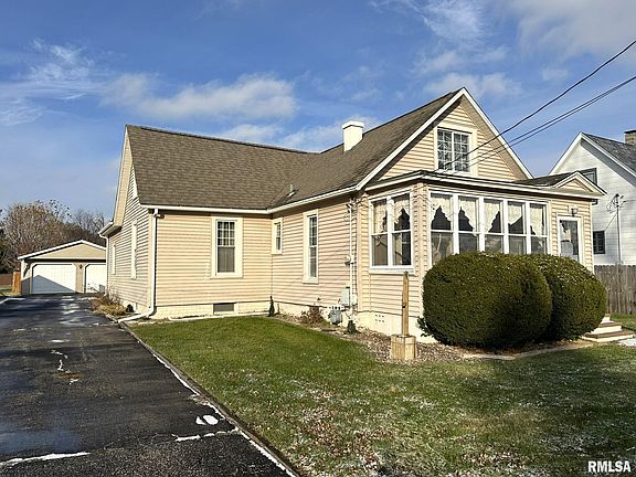 2nd image of 481 E 5th St