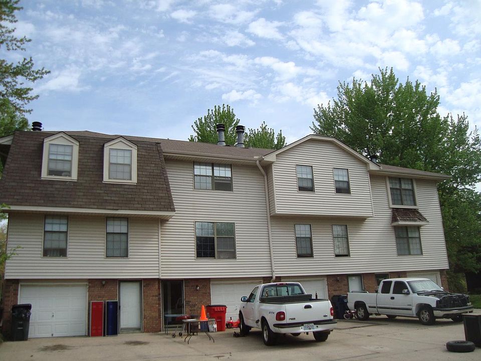 1st image of 223 NW Zaun Ave