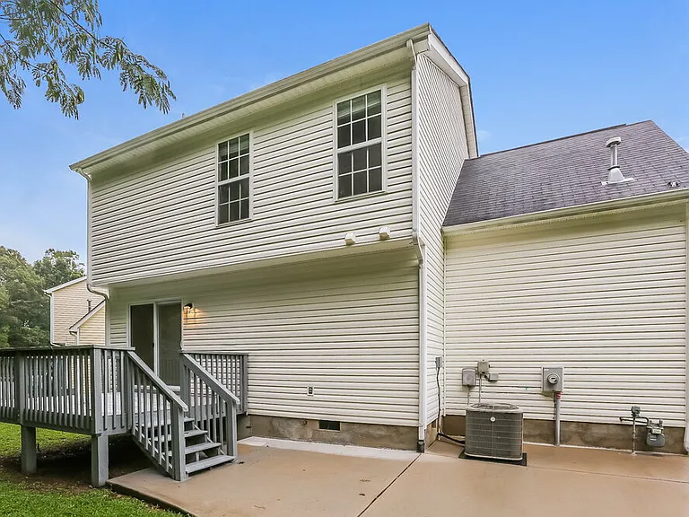 7218 William Reynolds Dr — Photo 16
