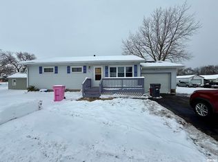 331 6th St, Colona, IL 61241