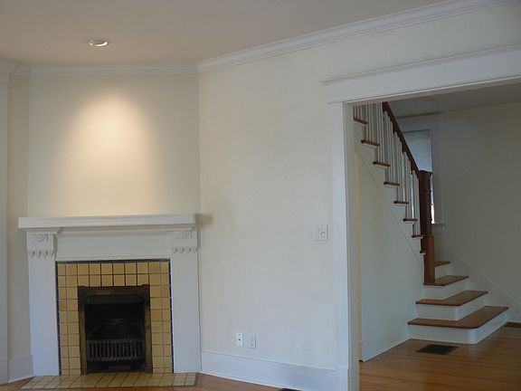 Big rooms on the main floor