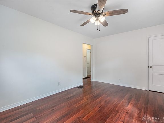 5th image of 2549 California Ave