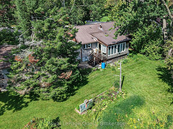 4th image of 17 Hughes Rd E