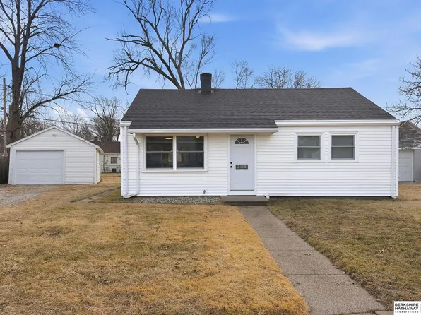 2118 Elm St, Fremont, NE 68025