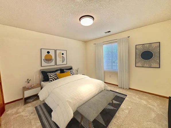 6340 Quincy St NE, Fridley, MN 55432