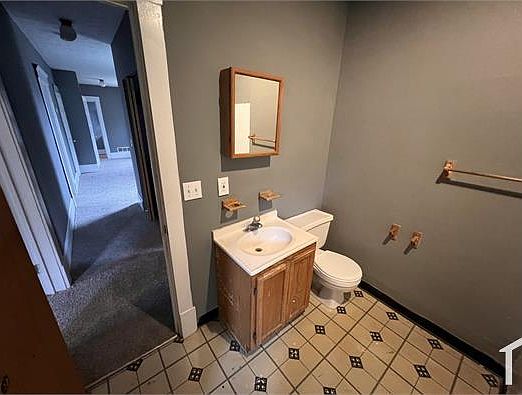 3rd image of 6919 Fullerton Ave #2