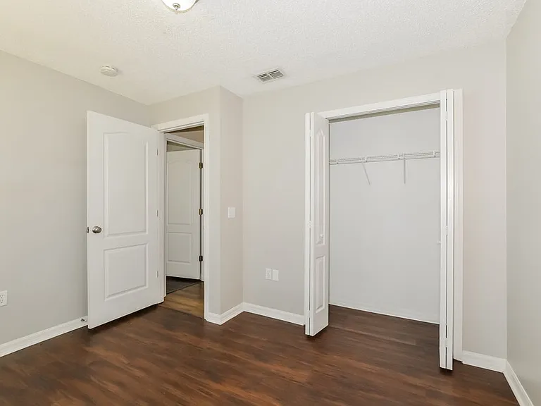 232 Tiffany Ct — Photo 14