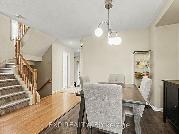 5th image of 11 Longshire Cir