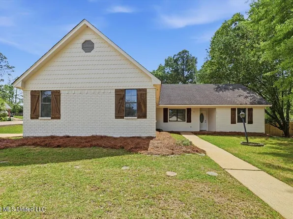 131 Bellegrove Cir, Brandon, MS 39047