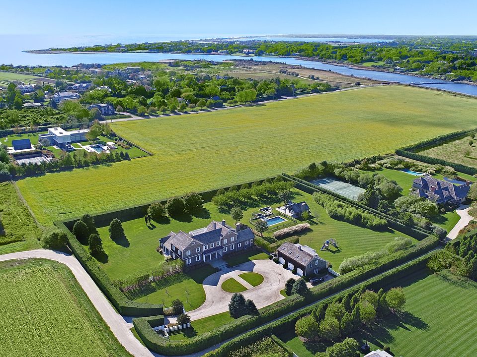 1st image of 840 Sagaponack Rd