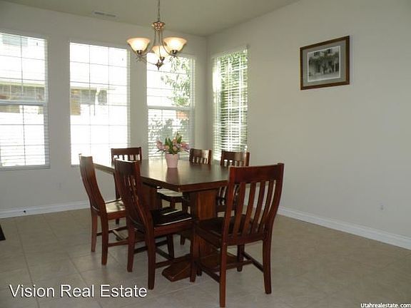 3rd image of 1024 Cambria Dr