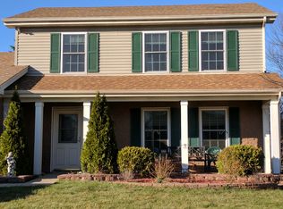 1229 Dogwood Ln, Carol Stream, IL 60188