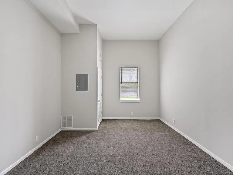 2906 Alms Pl #4 — Photo 12