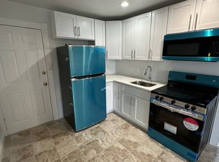 526 Merrick Rd #FW, Rockville Centre, NY 11570