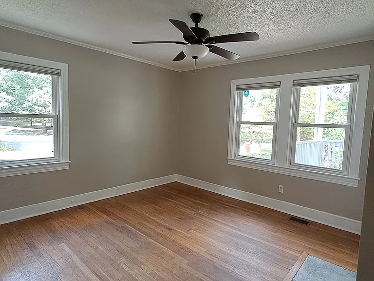 131 S Cleveland Park Dr — Photo 3
