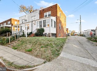 3334 10th Pl SE, Washington, DC 20032