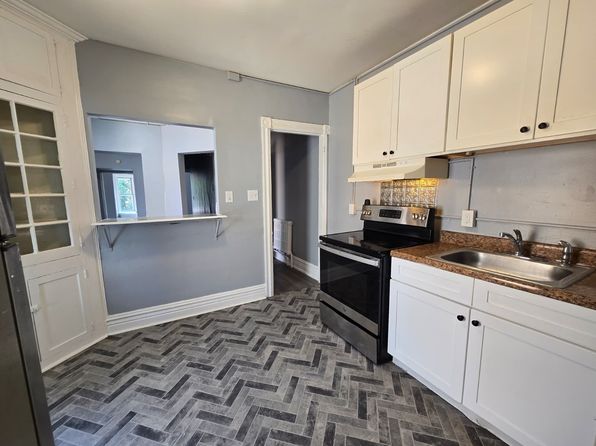 1029 W Liberty St FLOOR 2