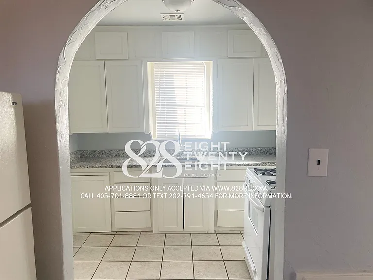 1413-1415 N Youngs Blvd #2302 — Photo 11