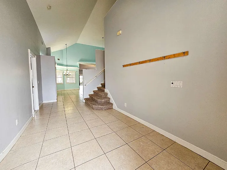 3621 Tipperary Dr — Photo 4