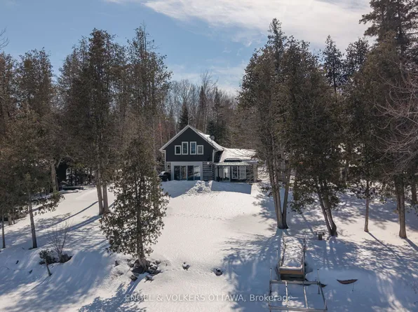 106 Whites Beach Trl, Whitewater Region, ON K0J 2L0