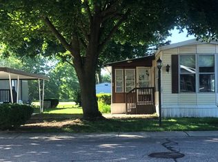 101 Spruce Dr, Jonesville, MI 49250