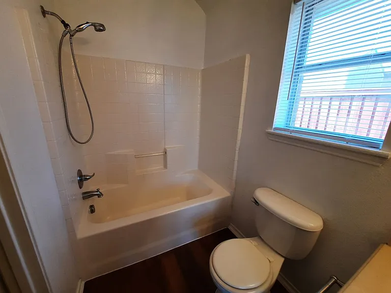 1016 Glenhaven Dr — Photo 16