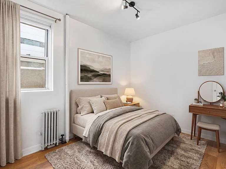 723 11th Ave #4B — Photo 6