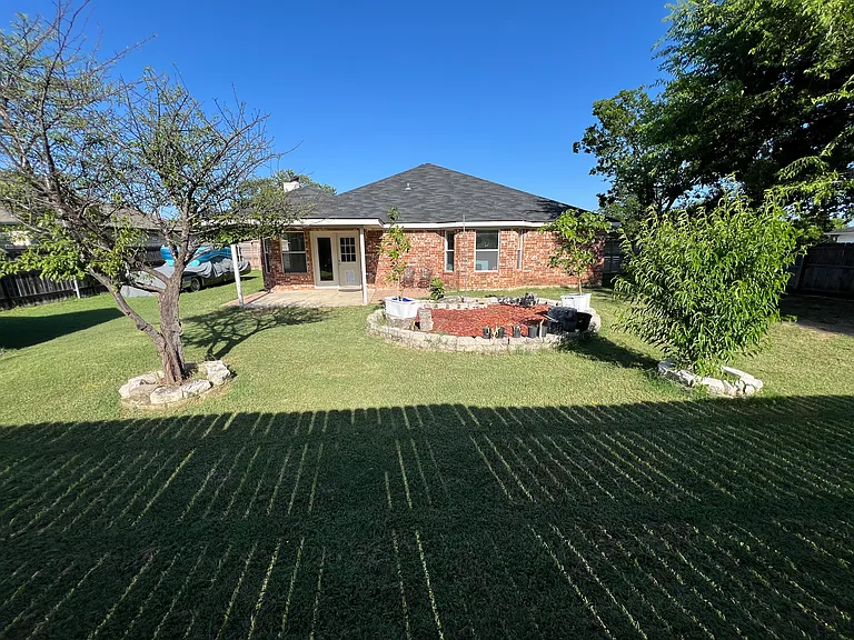 5009 Joseph Dr — Photo 36