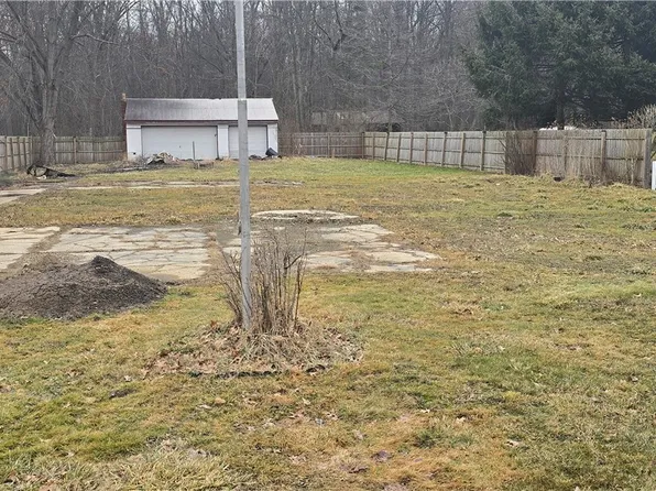 5319 Barton Rd, North Ridgeville, OH 44039