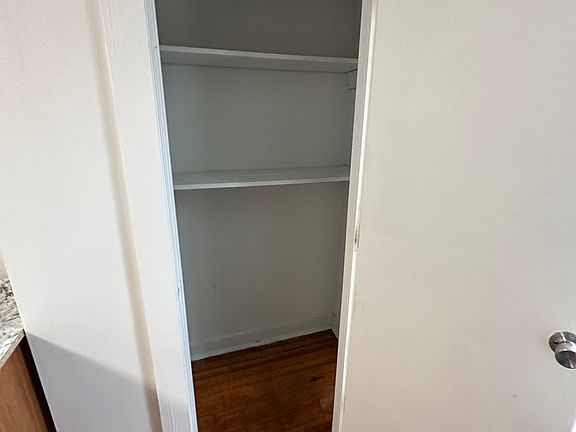 3rd image of 171 Frank St #3A